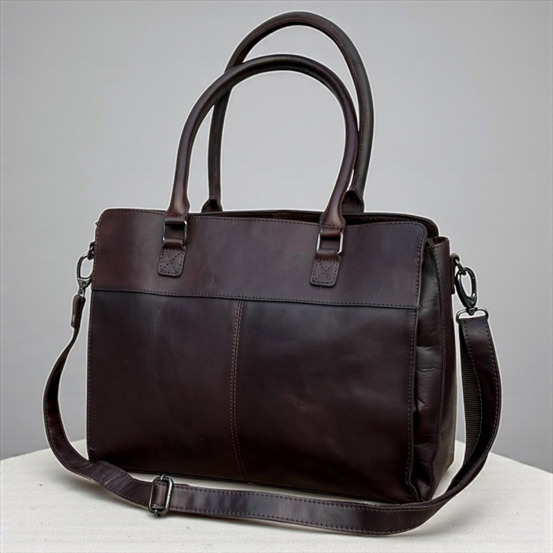 Damernas pc-väska i mörkbrunt buffelläder - För 15,6" pc - Leather design