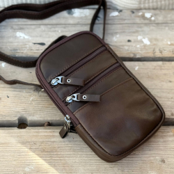 City skuldertaske - Perfekt str til mobil, pas mm - sort el.cognac skind - Freja skind