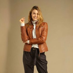 Cognac dame skindjakke i sporty design - Freja skind