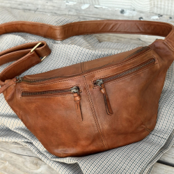 Maibel bumbag i patineret cognac gedeskind - Freja skind