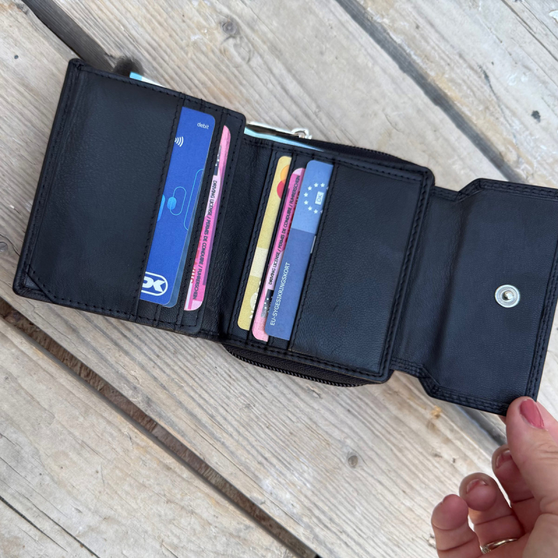 Sort damepung med rfid beskyttelse - gedeskind - Leather design