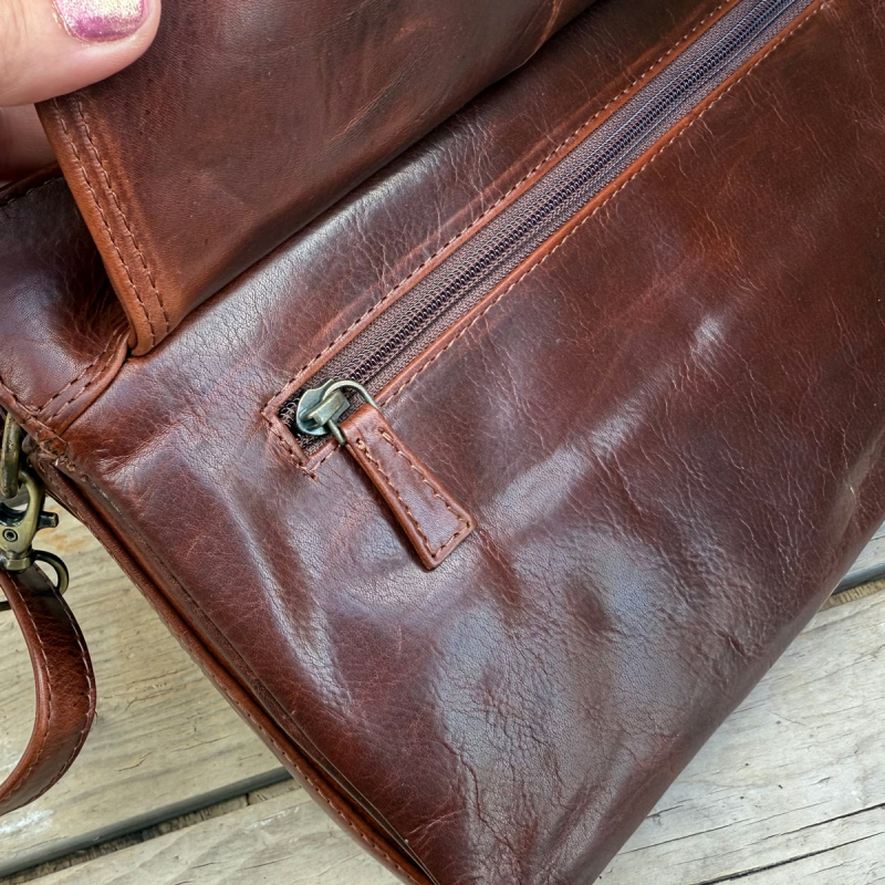 Catina skuldertaske i brun skind - Leather design
