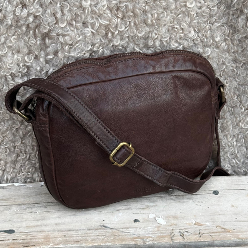 Eldora crossbody taske - Brun bøffel - Montana - Freja skind