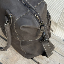 skindshopper stor og praktisk taske fra Treats 280732