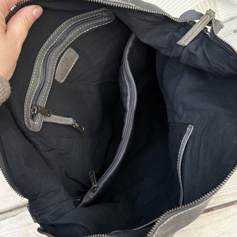 skindshopper stor og praktisk taske fra Treats 280732