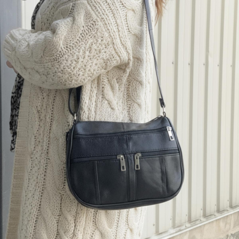 Mille skuldertasker i blå / sort lammeskind