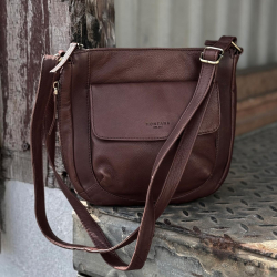 Brun Agusa crossbody taske i blød kalveskind - Montana - Freja skind