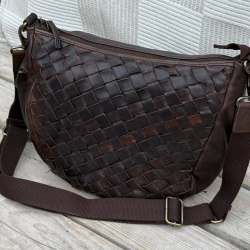 Brun Adela skuldertaske med flet - bøffelskind - Montana