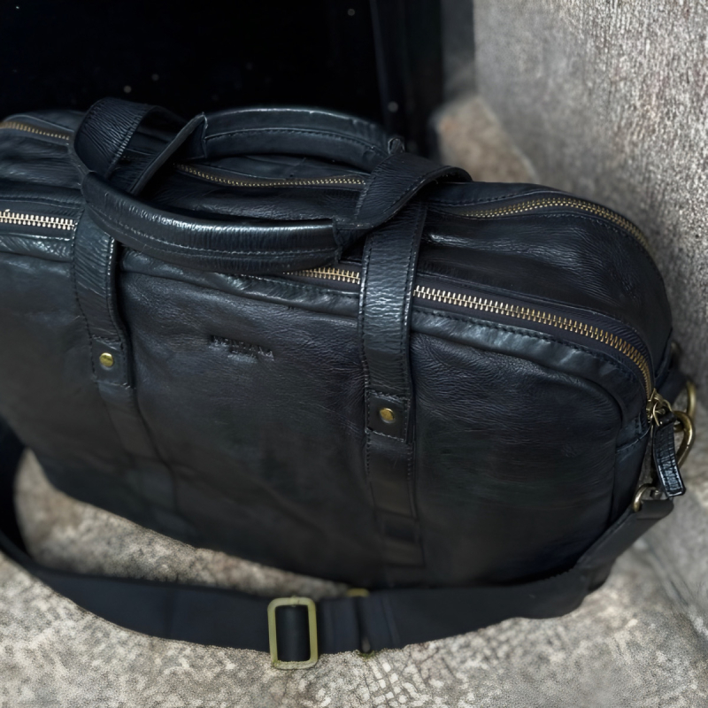 Safford pc-väska - För 15,6" pc - Svart buffelskinn - Montana