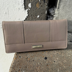 Emma mobilpung til kort og mobil  - beige skind - Freja skind