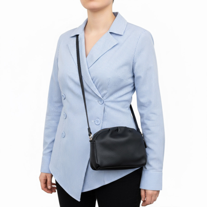 Ava Lay Lay crossbody väska i svart kalvskinn | Treats