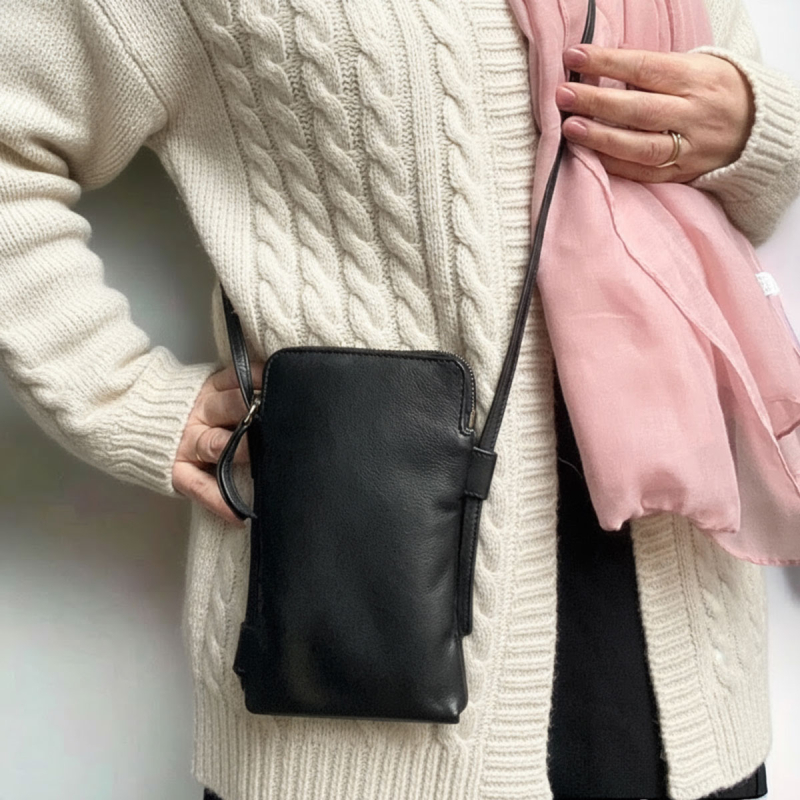 Josefine mobil taske til stor mobil - blød skind - Treats - 282300