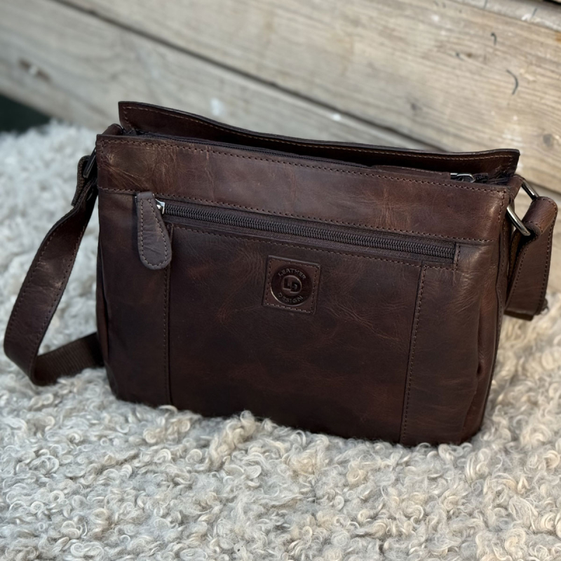 Else skuldertaske i brun skind - Leather design - Freja skind