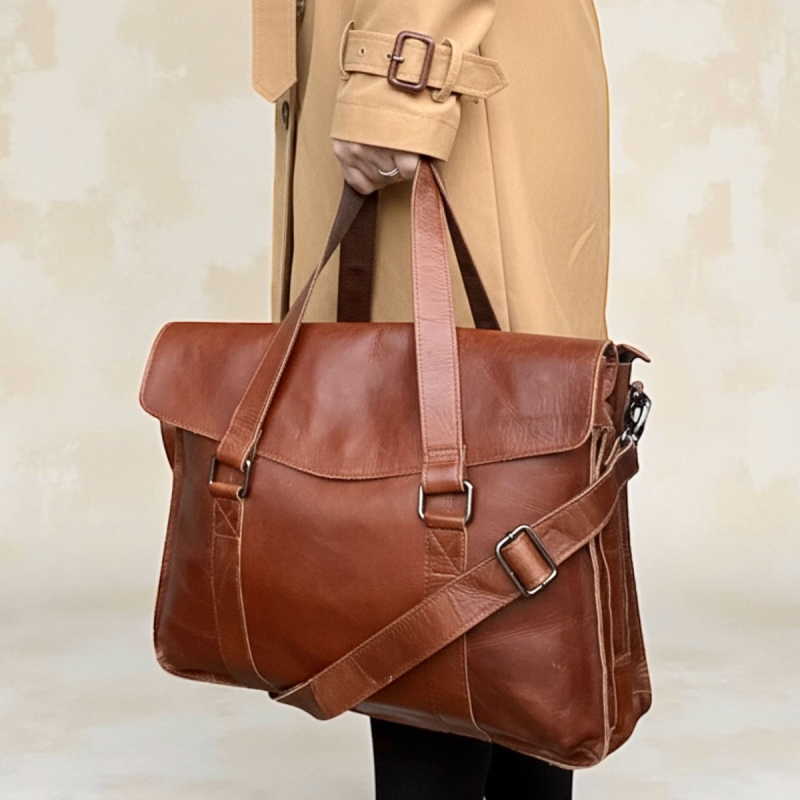 Denise arbetsväska för pc mm - Cognac buffelläder - Leather design