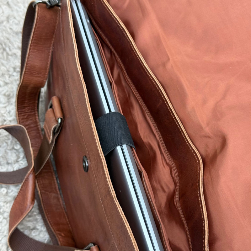 Denise arbejdstaske i patineret cognac bøffellæder - Leather design - Freja skind