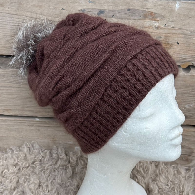 Brun strikhue med grå pelskvast - Lækker kvalitet - Blød og varm