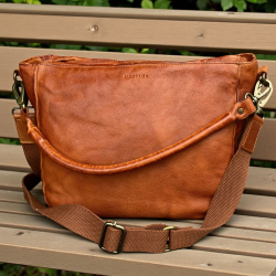 cognac Gerty skuldertaske - Montana 272304