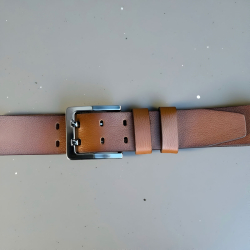 Texas lys cognac læderbælte i kernelæder - Freja skind