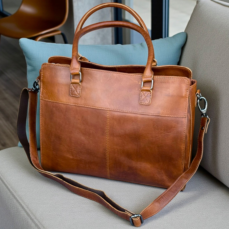 Dam pc-väska i cognac buffelläder - För 15,6" pc - Leather design