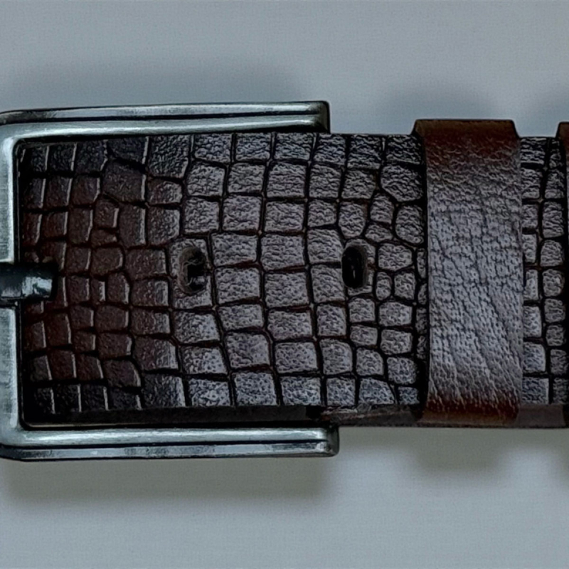 Brun Dundee læderbælte med croco præg - Kernelæder - Freja skind