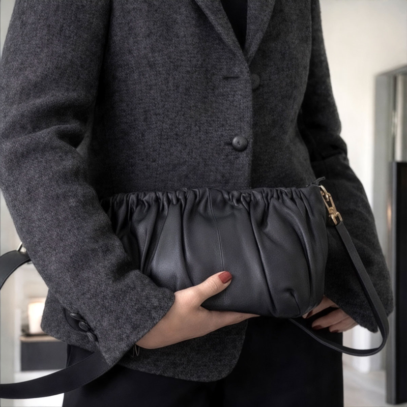 sort dagny dametaske fra Treats  - - Blød skind