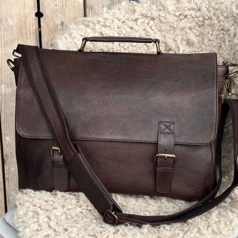 Jones pc-väska i retrolook - Brun buffel - Freja Skind