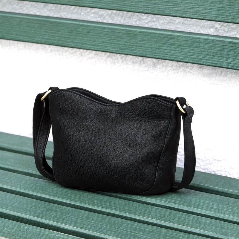 Sort Lida crossbody taske fra Treats  - Freja skind