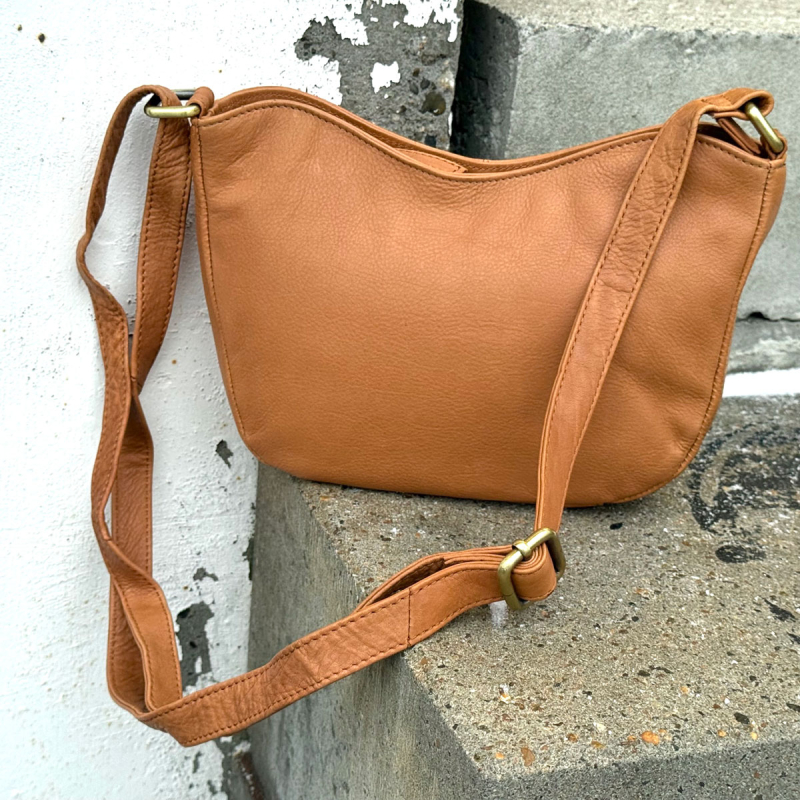 Cognac Lida crossbody taske i kalveskind - Treats - Freja skind