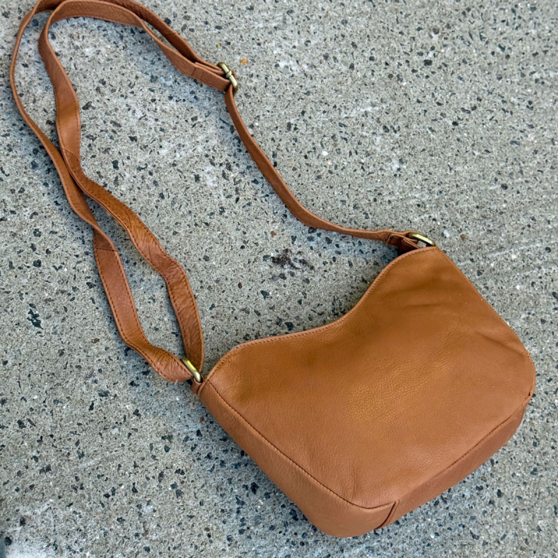 Cognac Lida crossbody taske i kalveskind - Treats - Freja skind