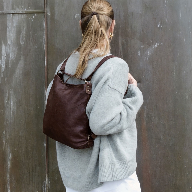 Conner Ryggsäck crossbody - Två i en - Brun buffel - Montana