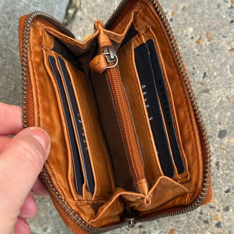 Saco plånbok med flätning - Brun, cognac eller valnöt buffelskinn