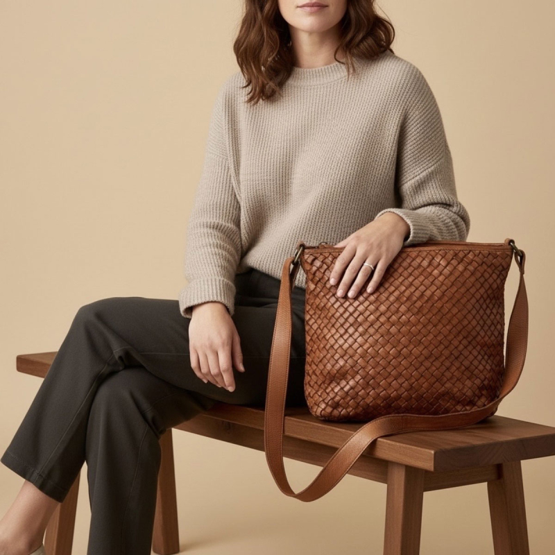 carney flettaske crossbody - cognac bøffellæder - Danske Montana - 272506 - Freja skind