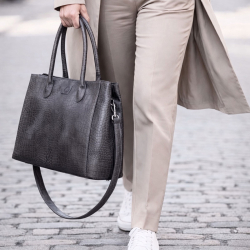 Shila skuldertaske med hånd / skulderhanke og aft rem - Croco præg skind - Leather design - Freja skind