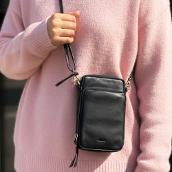 Gaia mobiltaske i blød sort kalveskind - Treats - 282450