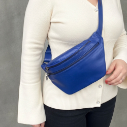 Blå Sarah bumbag i blød lammeskind - Freja skind