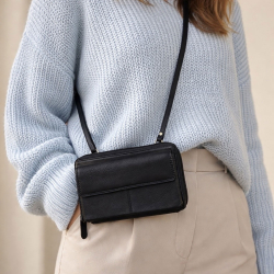 Rita mobiltaske i sort skind - Freja skind