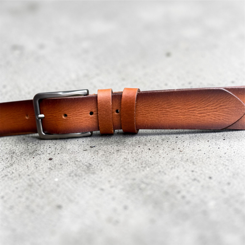 Mulsane herrebælte i blød patineret cognac læder - Freja skind