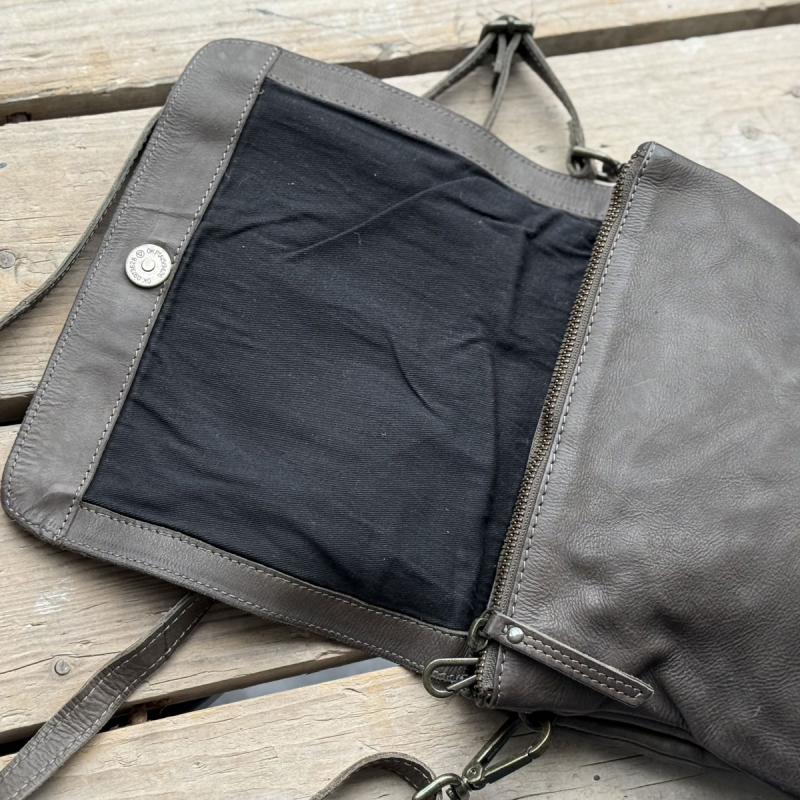 Grøn crossbody taske i grøn bøffelskind - Treats - 280738