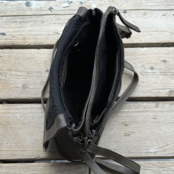 Grøn crossbody taske i grøn bøffelskind - Treats - 280738