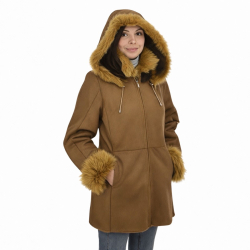 dame rulamsjakke med hætte - mellemlang - vinterjakke - Freja skind