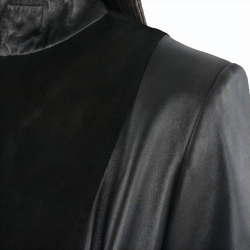 Sort dame skindjakke i handskeskind og ruskind