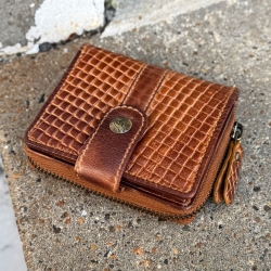 Anna damepung i cognac læder - Flettet mønster - Leather design - Freja skind