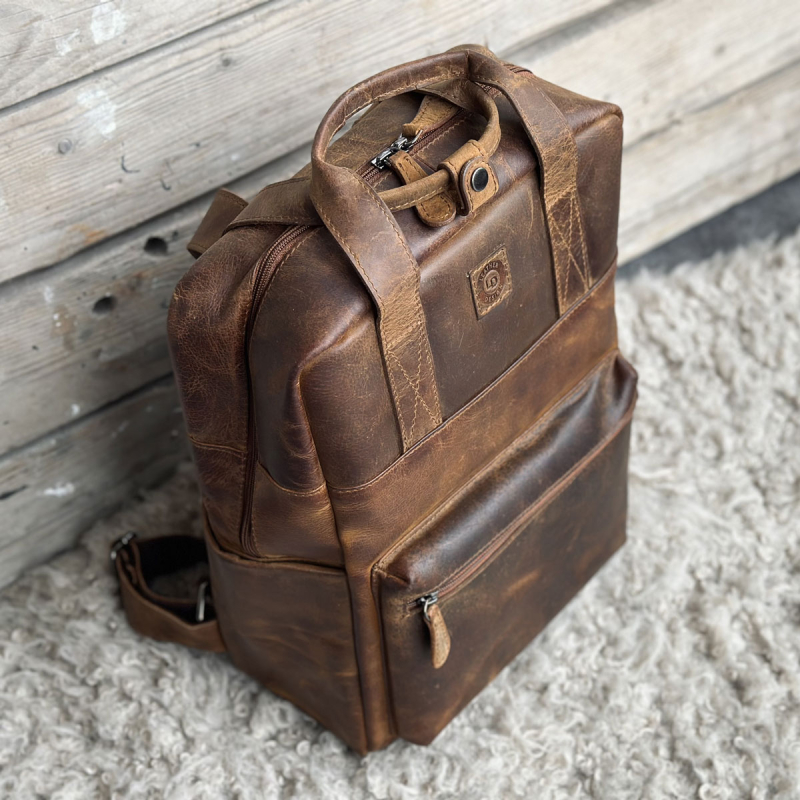Rotterdam ryggsäck i brun buffelläder - Pc fack - Leather design