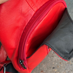 Bondi sleekbag i blød tomat rød lammeskind - Freja skind