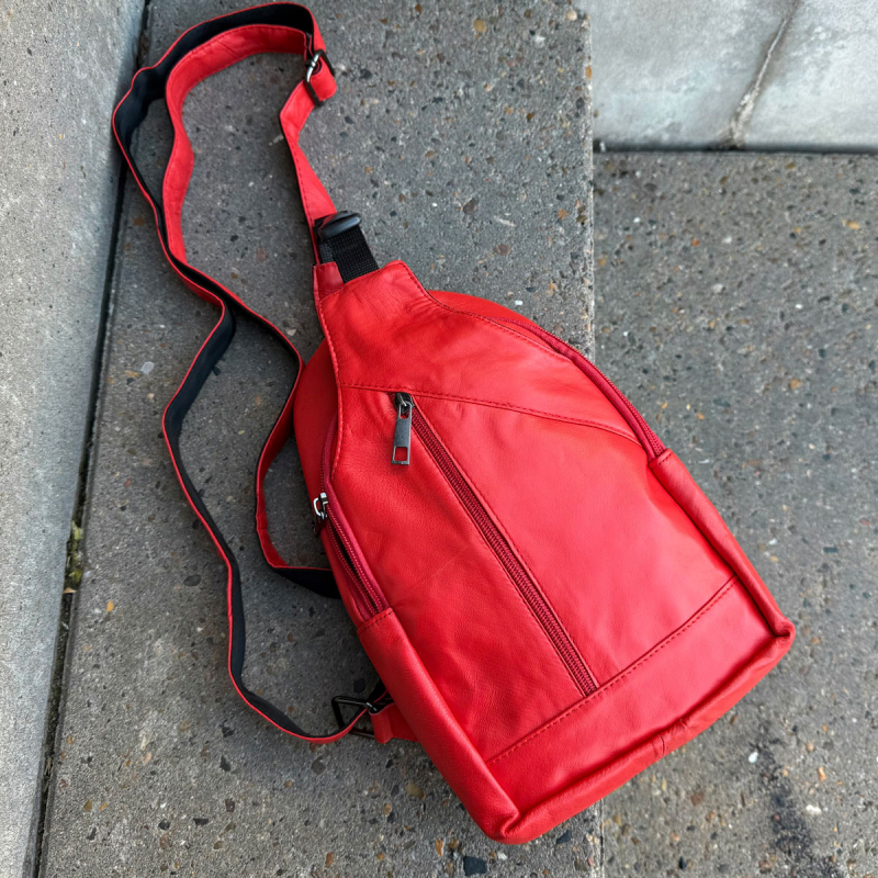 Bondi sleekbag - Röd lammskinn - Många fack - Freja Skind