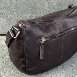 Moseby crossbody taske - Smuk dametaske i patineret brun bøffel - Montana - Freja skind
