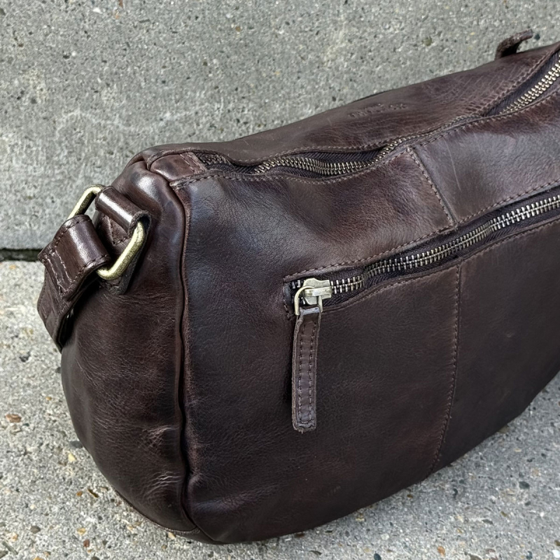 Moseby crossbody taske - Smuk dametaske i patineret brun bøffel - Montana - Freja skind