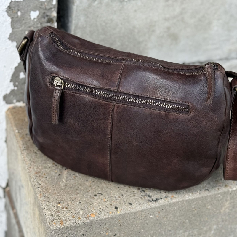 Moseby crossbody taske - Smuk dametaske i patineret brun bøffel - Montana - Freja skind