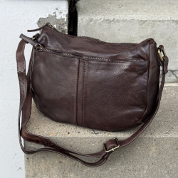 Moseby crossbody taske - Smuk dametaske i patineret brun bøffel - Montana - Freja skind