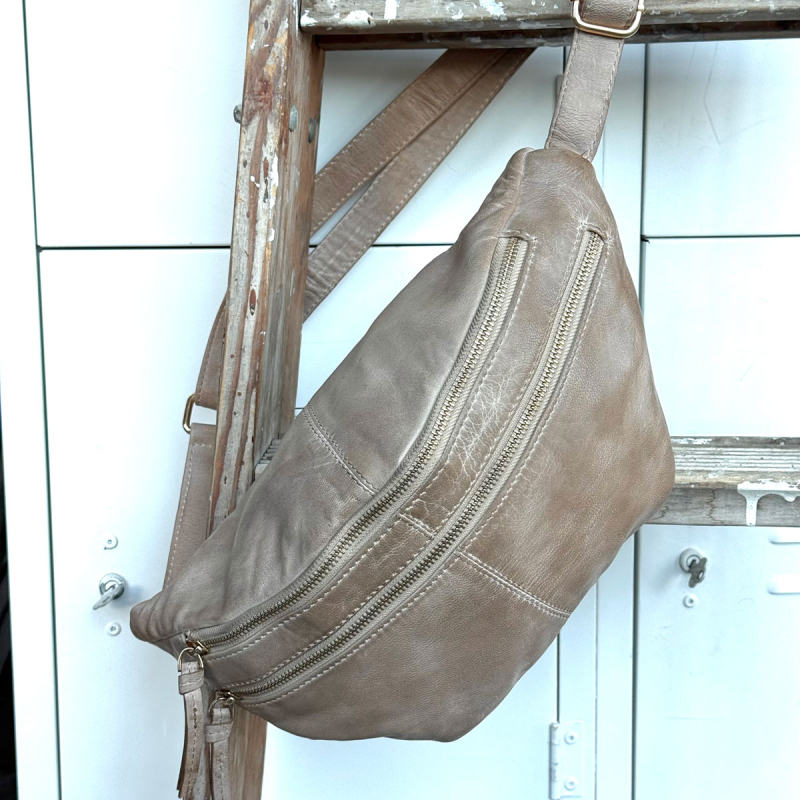Vivian bumbag i satin beige skind - Orchid - Freja skind